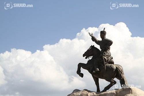 Улаанбаатарт 12 хэм дулаан байна